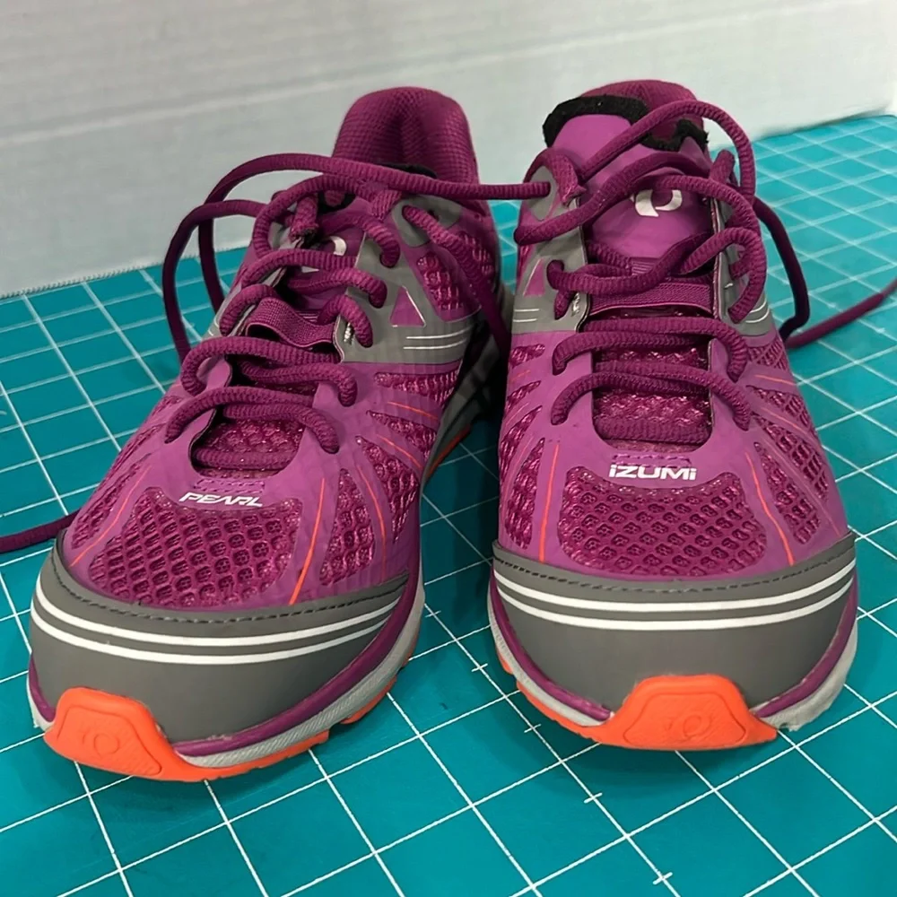 Pearl iZumi Womens Cycling Shoes Road Fuel IV Purple Grey Sz 40 US size 9 - Picture 1 of 9